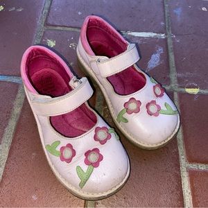 Faro Pink Flower Mary Jane Shoes